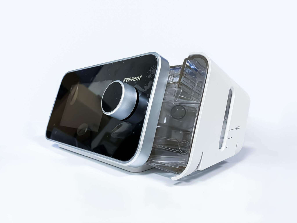 CPAP humidifiers and heat-moisture exchangers